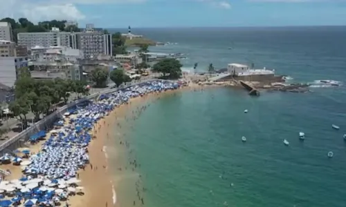 
				
					Kits de ambulantes em praia de Salvador terão novas regras
				
				