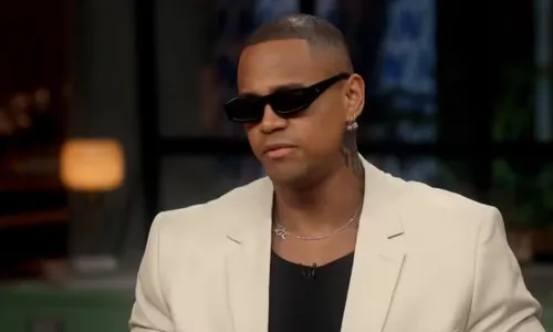 
					Léo Santana faz forte desabafo após adiar DVD e público se divide
				
				