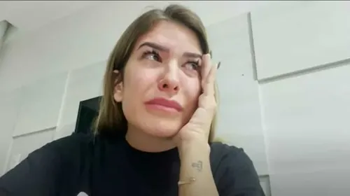 
				
					Filha de Lore Improta se machuca e dançarina preocupa fãs com desabafo
				
				