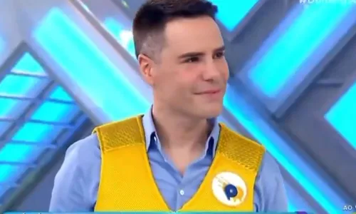 
				
					Luiz Bacci toma decisão sobre trabalho na TV após demissão da Record
				
				