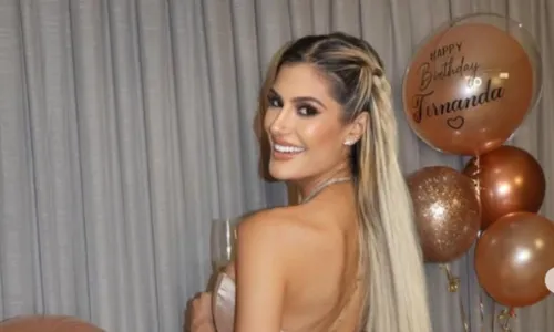 
				
					MC Guimê anuncia gravidez da noiva: 'Maior sonho'
				
				