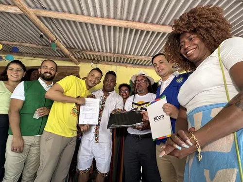 
				
					Mãe Bernadete é homenageada durante tributo em território quilombola
				
				
