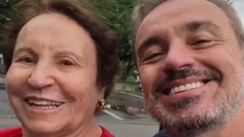 
				
					Mãe de Gugu Liberato, dona Maria do Céu é internada às pressas em SP
				
				