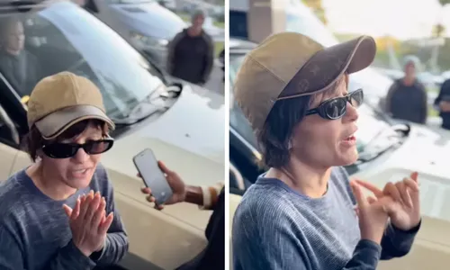 
				
					Maiara perde a paciência e dá sermão em fãs no aeroporto; VÍDEO
				
				