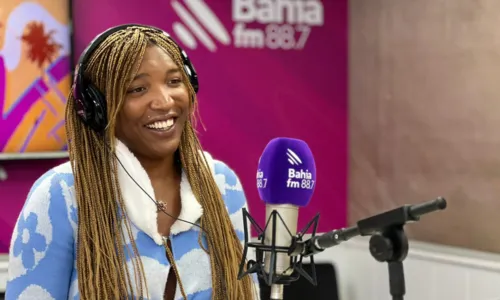 
				
					Majur promete 'uma vida em uma hora' com novo álbum 'Gira Mundo'
				
				