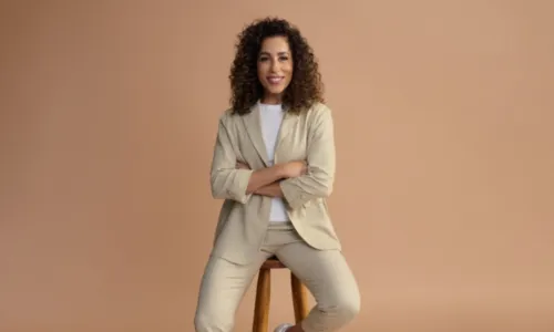 
				
					Márcia Castro lança projeto de Samba Reggae no YouTube; assista
				
				