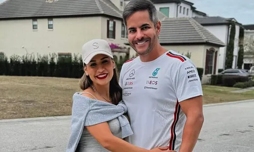 
					Marido de Simone Mendes perde 17 kg após susto; saiba segredos da dieta
				
				
