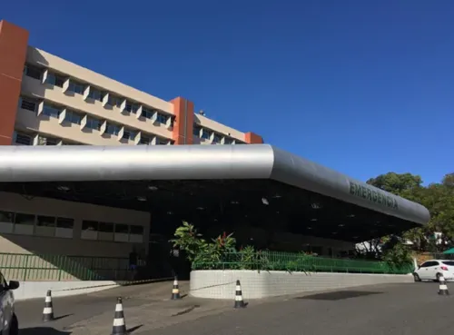 
				
					Confronto termina com dois suspeitos mortos e PMs feridos em Salvador
				
				