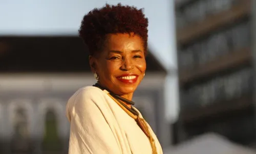 
				
					Morre a jornalista Wanda Chase, após cirurgia em Salvador
				
				