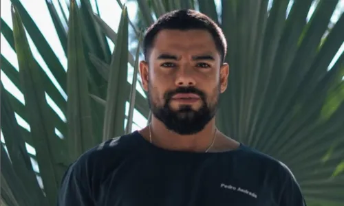 
					Sandy surpreende e faz declaração rara ao namorado; leia
				
				