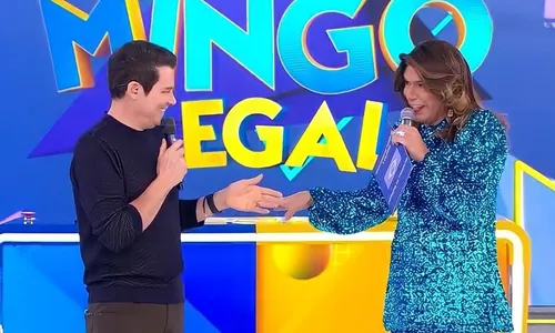 
				
					Narcisa abre o jogo sobre relação com o SBT após saída de Eliana
				
				