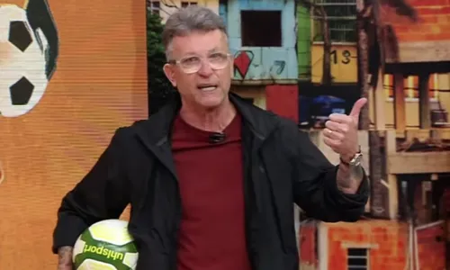 
					Craque Neto viraliza ao se revoltar com Chaves: 'Já morreram tudo'
				
				