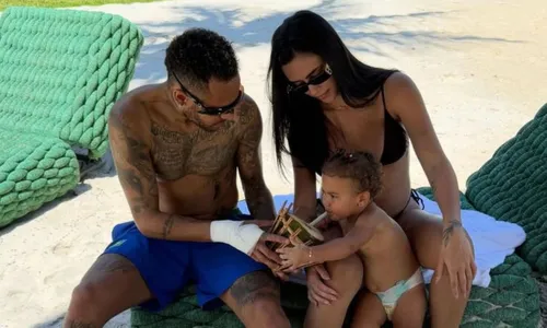 
				
					Bruna Biancardi organiza viagem sem Neymar para enxoval da filha
				
				