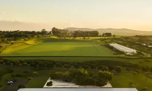 
				
					Nicolas Prattes e Sabrina vão se casar em fazenda de luxo nesta sexta
				
				