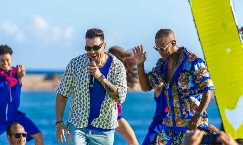 
				
					'No talento': Rubynho anuncia lançamento inédito com Léo Santana
				
				