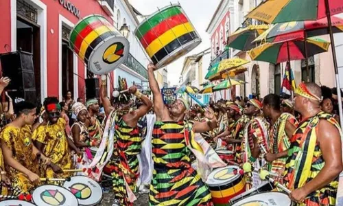 
				
					Olodum completa 46 anos de história; confira as comemorações
				
				