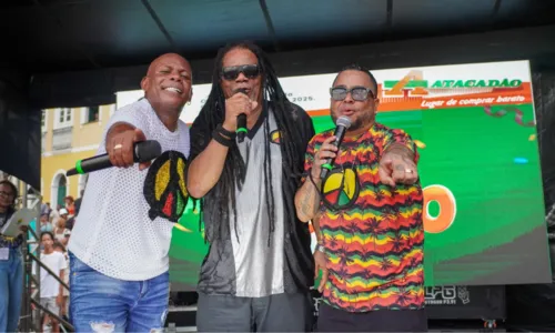 
				
					Olodum realiza última benção pré-Carnaval de Salvador nesta terça (18)
				
				