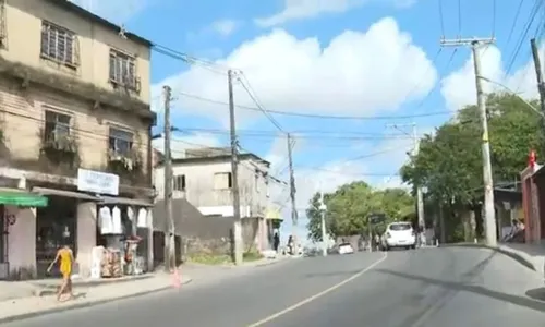 
				
					Ônibus do transporte público deixam de circular em bairros de Salvador
				
				