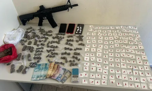 
				
					Operação da polícia prende liderança de grupo criminoso na Bahia
				
				