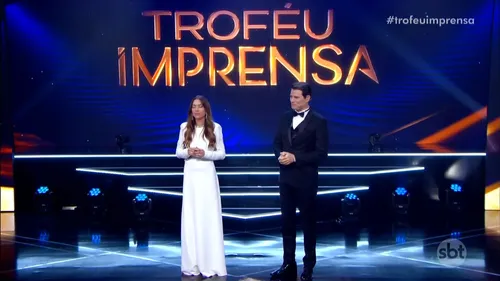 
				
					Público acusa júri de favorecer SBT no 'Troféu Imprensa': 'Mico'
				
				