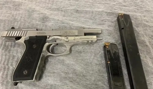 
				
					Pintor de paredes é morto na Bahia; família nega versão da polícia
				
				