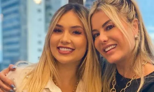 
				
					Leonardo se rende a pedido da esposa e faz procedimento novo estético
				
				