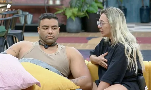 
				
					Enquete Power Couple: ex-Netflix surpreende em votação contra famosos
				
				