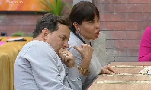 
				
					Power Couple 2025: Gretchen promete barraco com rival: 'Tacar no chão'
				
				
