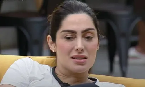 
				
					Power Couple 2025: Victor e Rayanne detonam ex-BBB após atitude
				
				