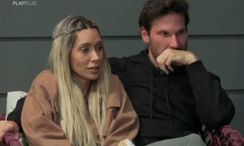 
				
					'Power Couple': Ana Paula surta, Talira acusa Eike e Gui detona Carol
				
				