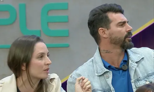 
				
					Power Couple: Carol e Radamés não perdoam chumbo trocado: 'Hipócrita'
				
				