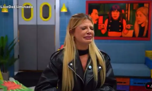 
				
					Power Couple: Giovanna cai no choro após revelação e web detona
				
				