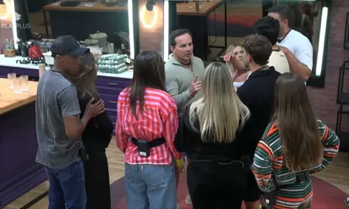 
				
					Power Couple: Gretchen ameaça sair, Esdras se revolta e 1ª eliminação
				
				