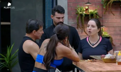 
				
					Power Couple: Gretchen crava eliminação, casal detonado e desabafo
				
				