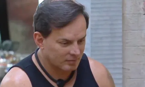 
				
					'Power Couple': Gretchen surta e briga com elenco por leite de marido
				
				