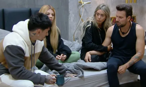 
				
					Power Couple: casal detona Victor após apoio a Gretchen: ‘Hipócrita'
				
				
