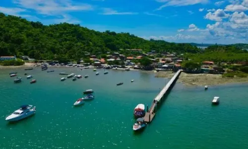 
				
					Praia das Neves: veja como ir à destino paradisíaco na Ilha de Maré
				
				