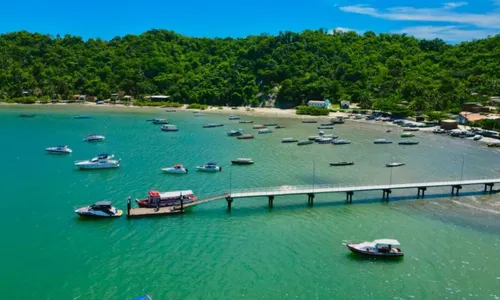 
				
					Praia das Neves: veja como ir à destino paradisíaco na Ilha de Maré
				
				