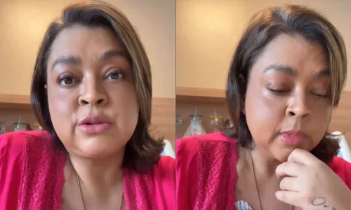 
				
					Preta Gil revela retirada de novo tumor em cirurgia: 'Lutando'
				
				