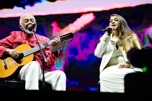 
					Amiga de Preta Gil cita vazio sentido após morte: 'Ponte de silêncio'
				
				