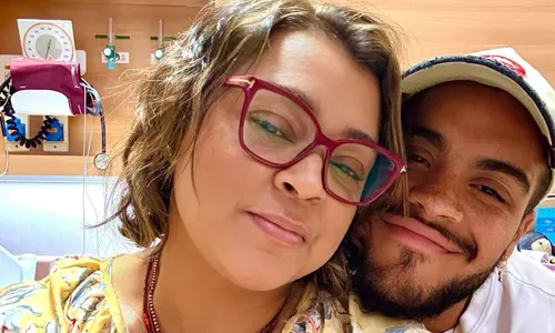 
				
					Filho de Preta Gil aparece com a mãe em UTI e atualiza estado de saúde
				
				