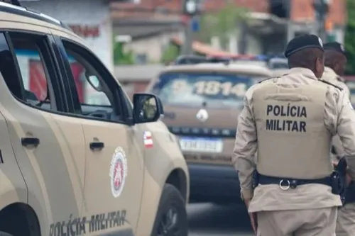   					Dois homens morrem após tiroteio em bairro de Salvador  				  				