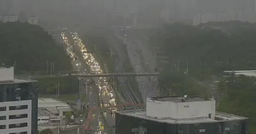 
				
					Terça-feira de chuva é marcada por transtornos em Salvador e RMS
				
				