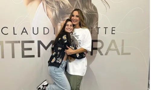 
				
					Quem é Isabella Oliveira, bailarina de Claudia Leitte que morreu jovem
				
				