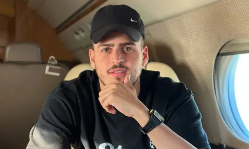 
				
					Quem é Jon Vlogs, influenciador brasileiro preso na Croácia após briga
				
				