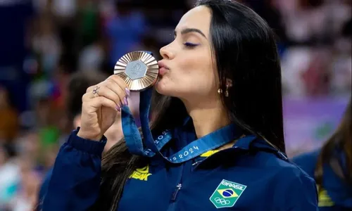 
				
					Quem é Natinha, jogadora de vôlei que expôs traição do namorado
				
				