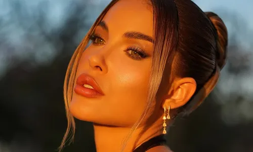 
					Equipe de Saory queima largada e entrega participação em A Fazenda 17
				
				