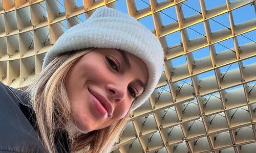 
					A Fazenda 2025: quem é Saory Cardoso, ex de Marcello Novaes
				
				