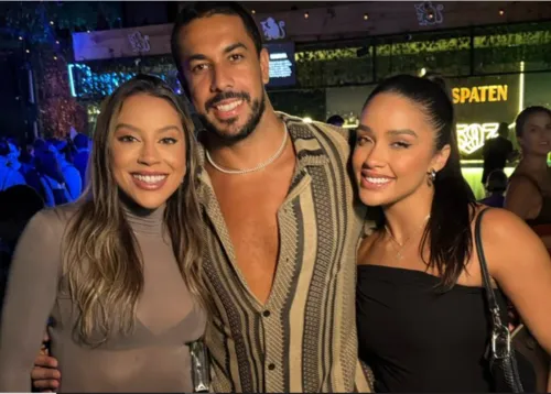 
				
					Renata Saldanha curte noite com Maike após BBB 25: 'Matar a saudade'
				
				