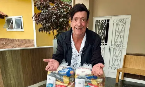 
				
					Retiro dos Artistas: Beiçola recebe doação de Tatá Werneck e desabafa
				
				